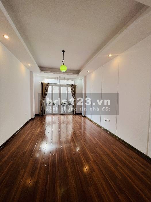 Bán căn nhà tại Thụy Khuê, Tây Hồ, Hà Nội 32m2 giá 4,65 tỷ