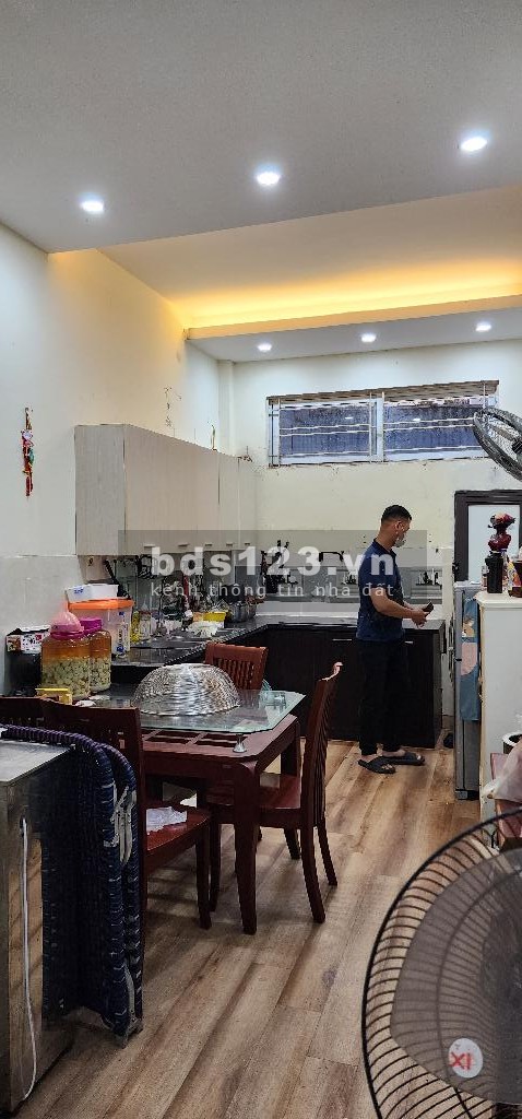 ⭐Hoàng Ngân - Nhà mặt ngõ 3M thông, ô tô đỗ cách 15M: 40M, 4 tầng, nhỉnh 4 tỷ