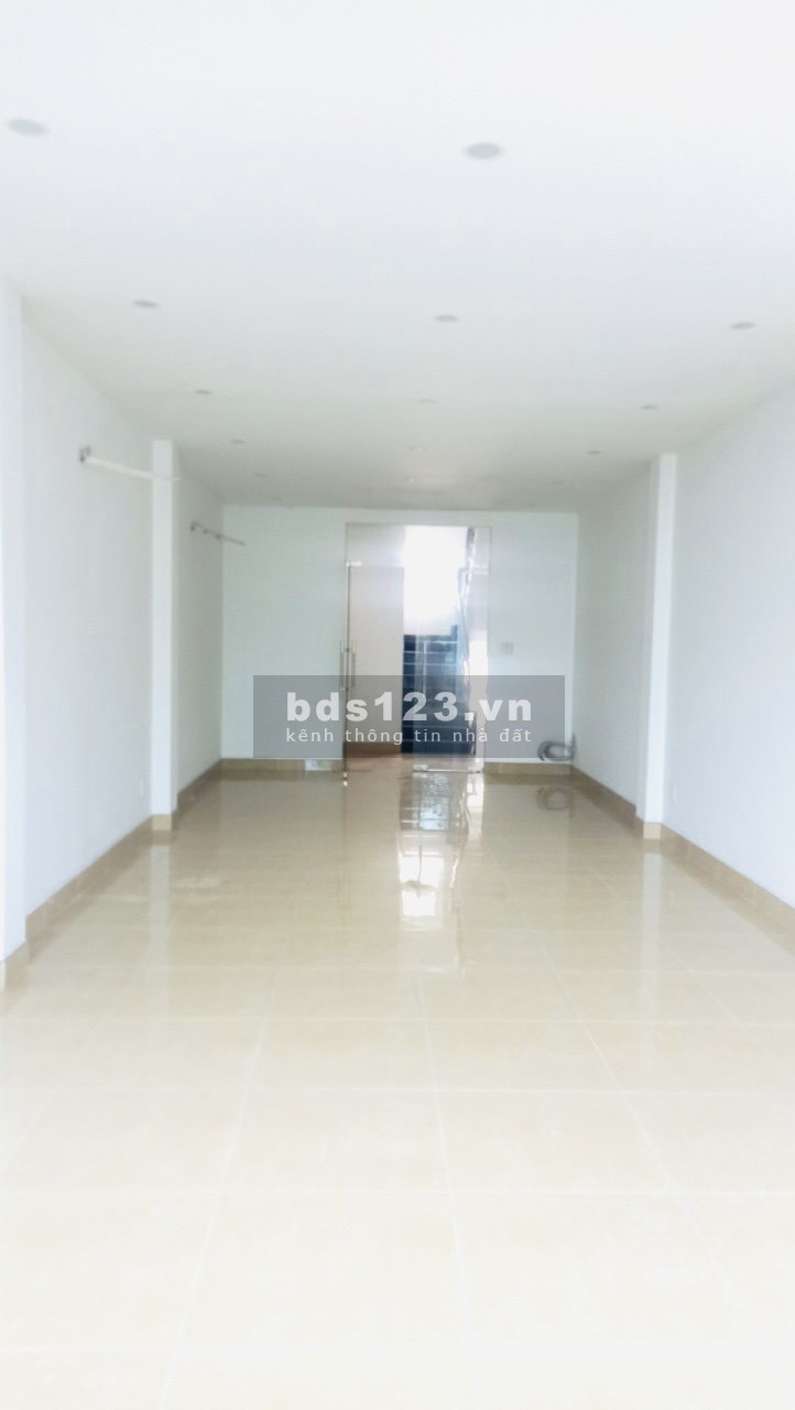 Mặt tiền kinh doanh sầm uất Nguyễn Hoàng, 5 tầng, Quận 2, 4x20m, 22.5 tỷ