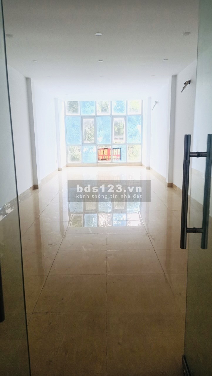 Mặt tiền kinh doanh sầm uất Nguyễn Hoàng, 5 tầng, Quận 2, 4x20m, 22.5 tỷ