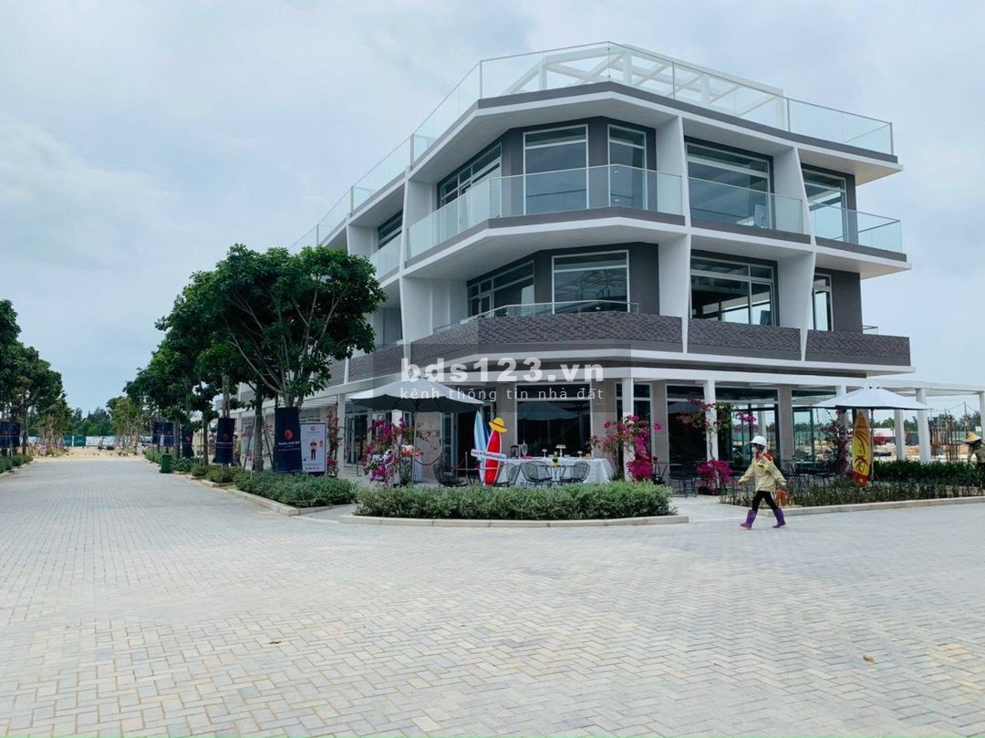 Bán nhà phố shophouse biển The Sound Thanh Long Bay.