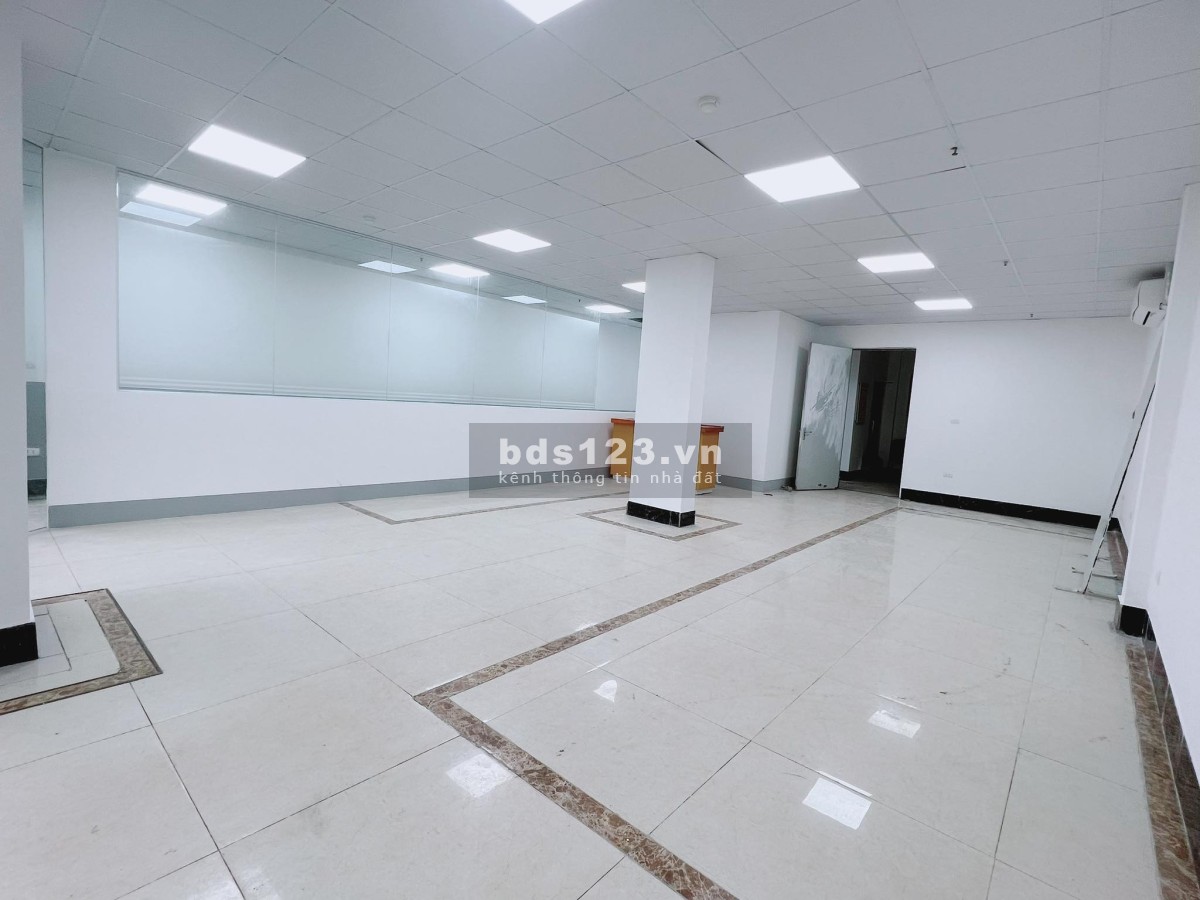 Chính chủ cho thuê mbkd số 189 Quan Hoa diện tích 120m2 giá chỉ 26 triệu