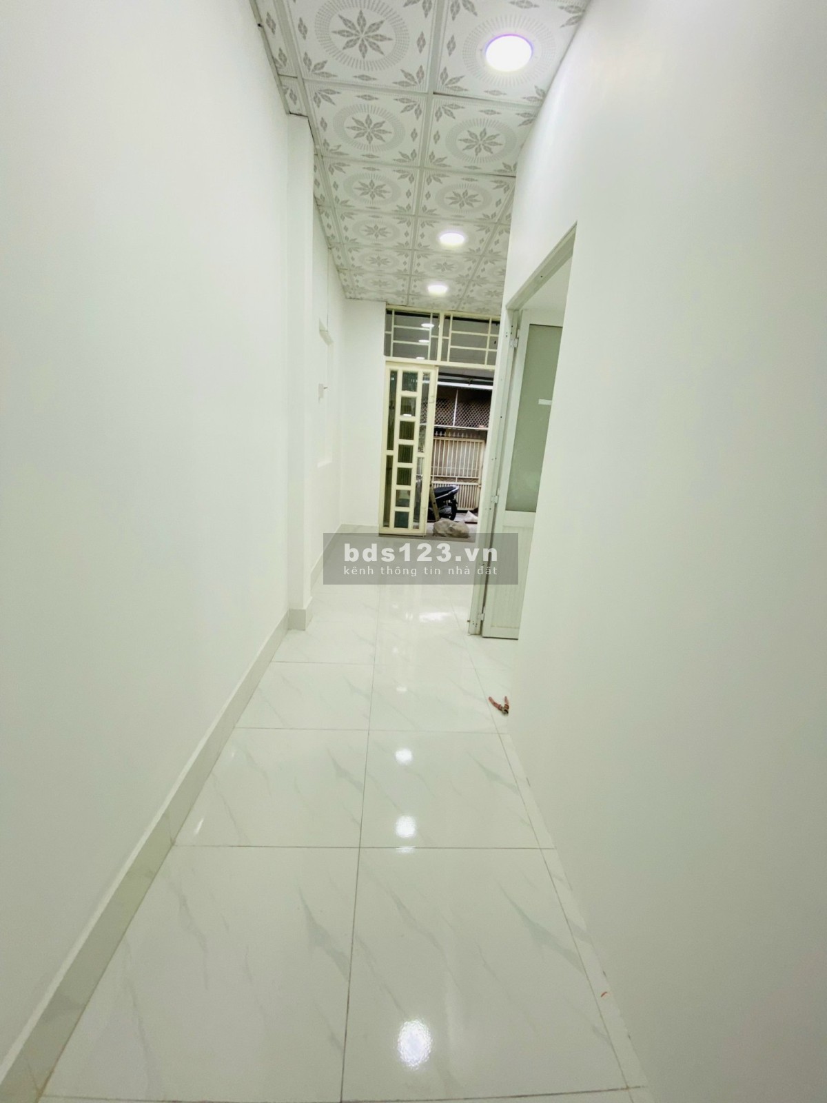 Bán nhà P. Trường Thọ 51m2 1trệt 1 lửng chỉ 3,6 tỷ đường lớn xe hơi