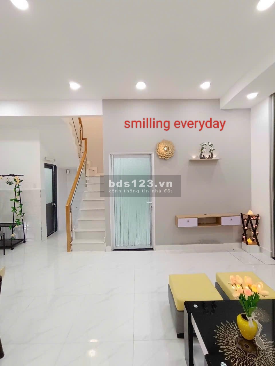 Bán nhà xinh giá đẹp cạnh Aeon Tân Phú - 2 tầng - diện tích 6x7m - giá 3,5 tỷ.