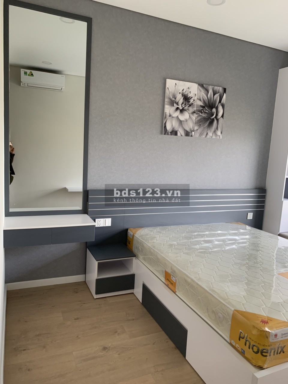 Cho thuê căn 2 phòng ngủ nội thất tối giản hiện đại và đẹp - Đảo Kim Cương Q2