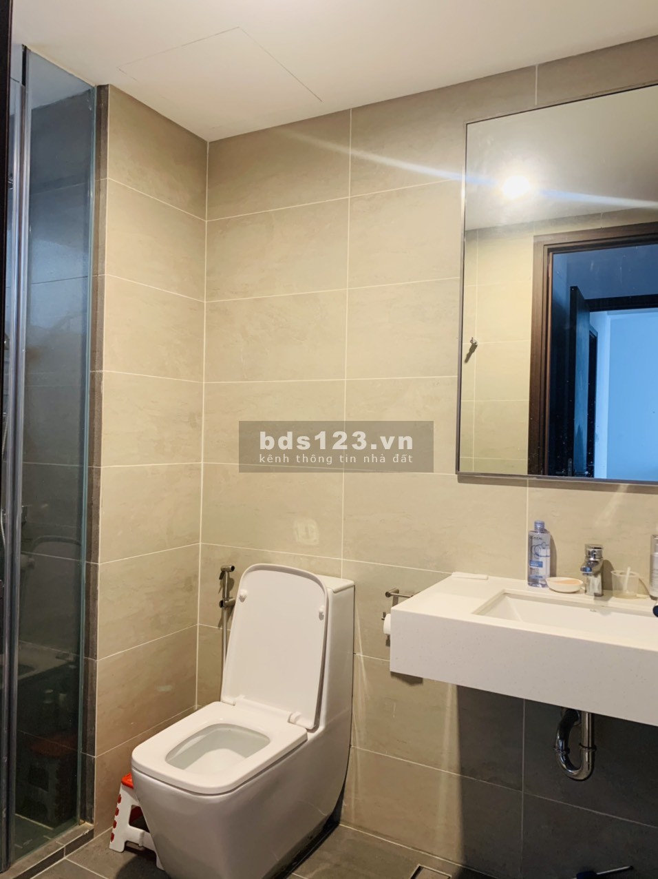 Em có hai căn One Verandah bán lỗ 600 triệu - căn hộ 2PN view sông, đừng bỏ lỡ!