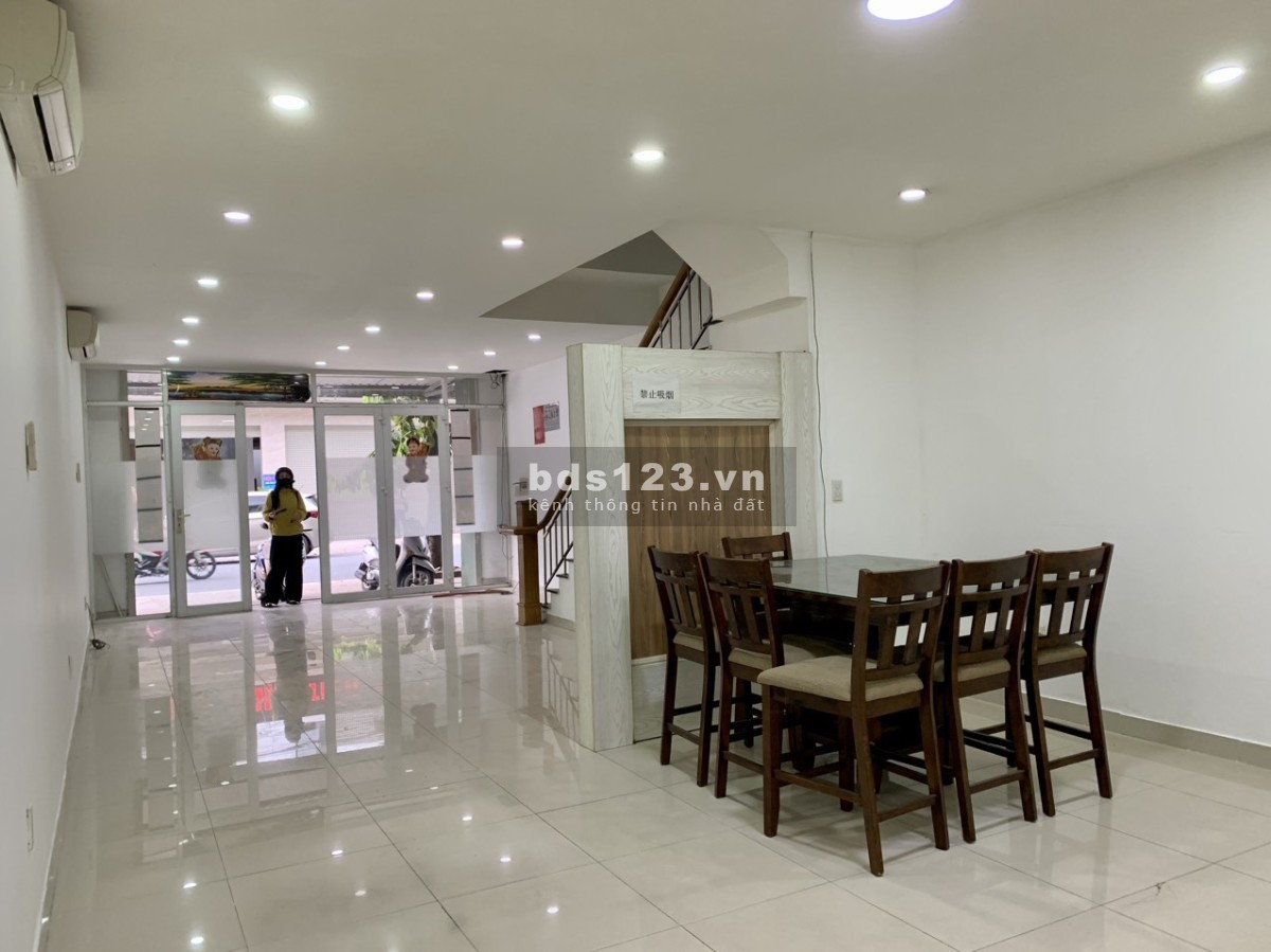 Cho thuê nhanh nhà phố Nguyên Căn đẹp, vừa ở vừa kinh doanh tại Vsip 1, Bình Dương