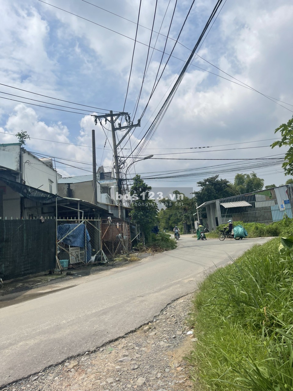 Bán gấp lô đất vườn 569m2 xã Trung An ngay ngã tư Tân Quy, cách tỉnh lộ 15 800m, xe hơi tới đất