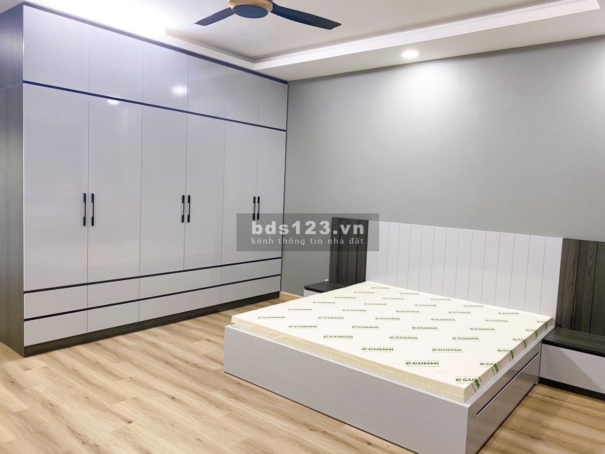 Cho thuê nhà nguyên căn 5 phòng ngủ, đầy đủ nội thất tại Vsip 1, Bình Dương