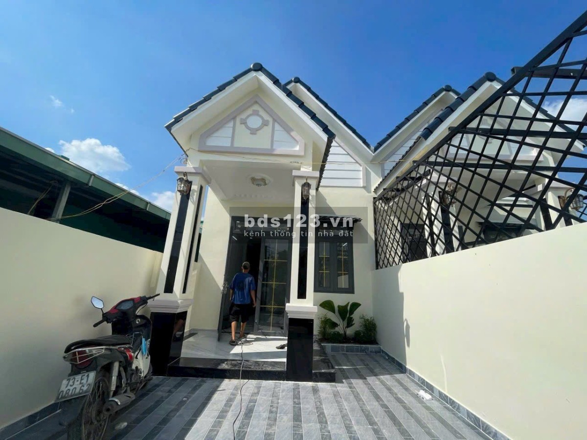 Cần bán gấp căn nhà Bình Chánh 880 triệu trên đường Nguyễn Hữu Trí
