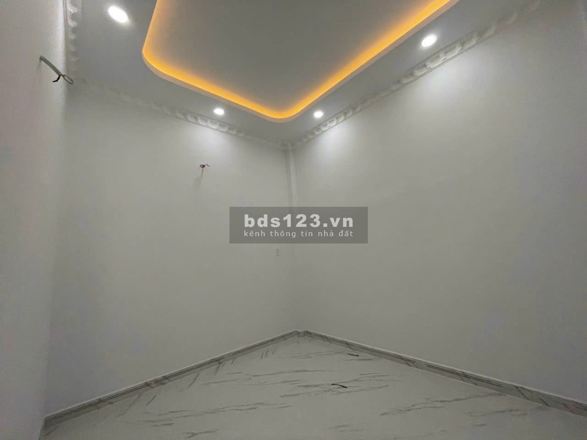 Cần bán gấp căn nhà Bình Chánh 880 triệu trên đường Nguyễn Hữu Trí
