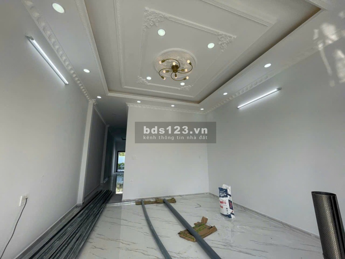 Cần bán gấp căn nhà Bình Chánh 880 triệu trên đường Nguyễn Hữu Trí