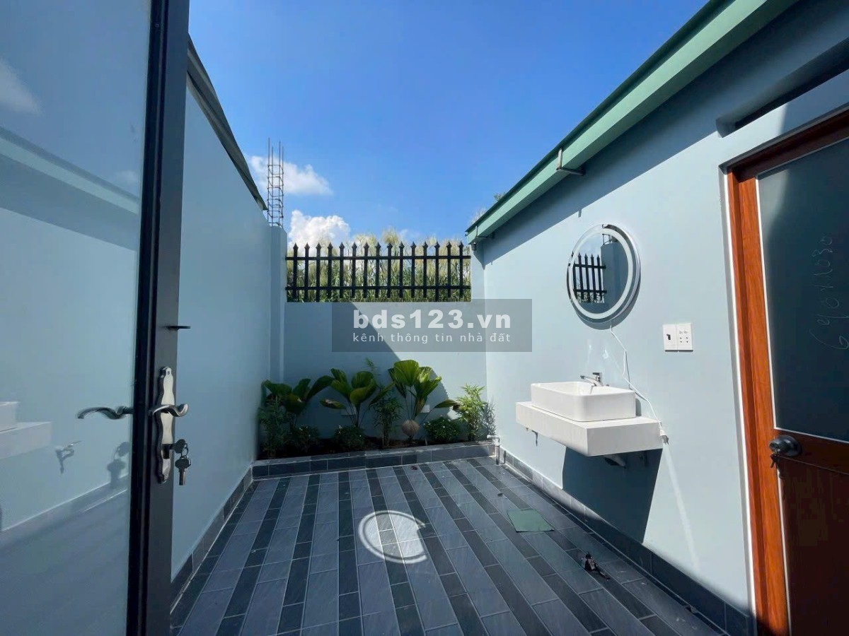 Cần bán gấp căn nhà Bình Chánh 880 triệu trên đường Nguyễn Hữu Trí