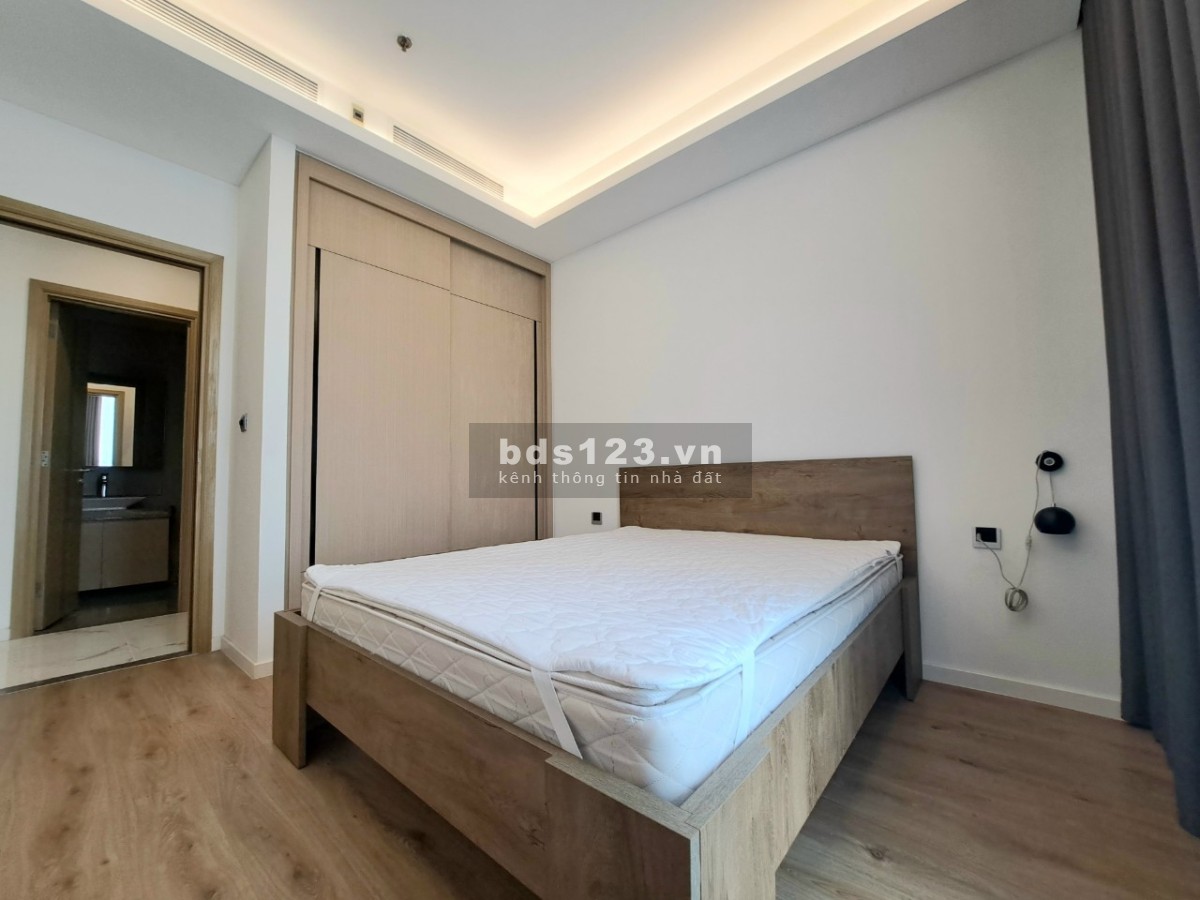 Cho thuê căn hộ 2 phòng ngủ tại Sarina Sala 96 m2 giá chỉ 28 triệu / tháng