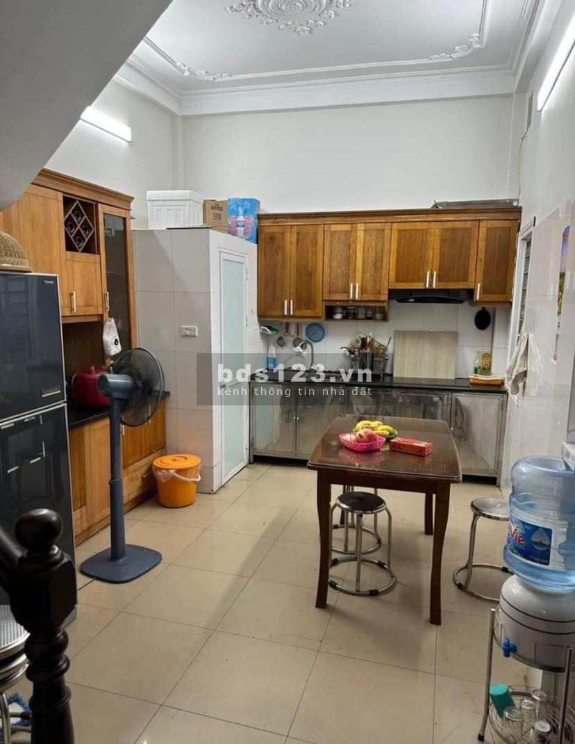 Bán nhà thông số đẹp, Hoàng Cầu Đống Đa, 45m, 4 tầng chỉ 6,9 tỷ TL mạnh