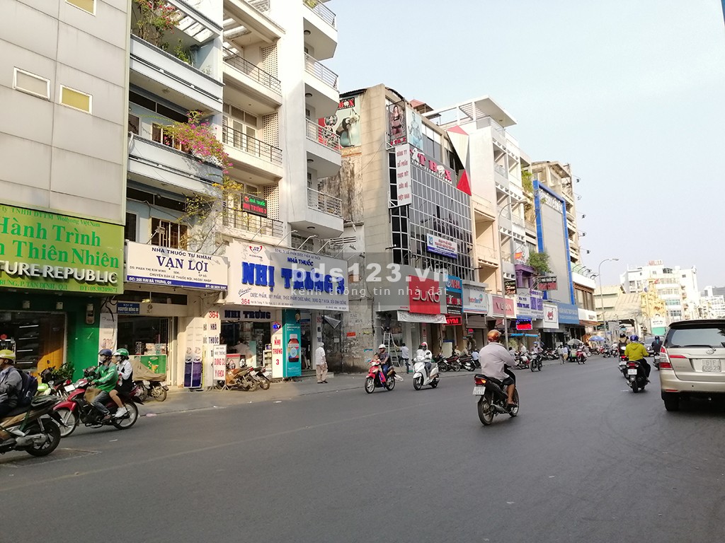 Cần tiền bán gấp nhà ngay mặt tiền Hai Bà Trưng Tân Định Q1 - 4.5mx20m, nở hậu đẹp, giá 25 tỷ TL
