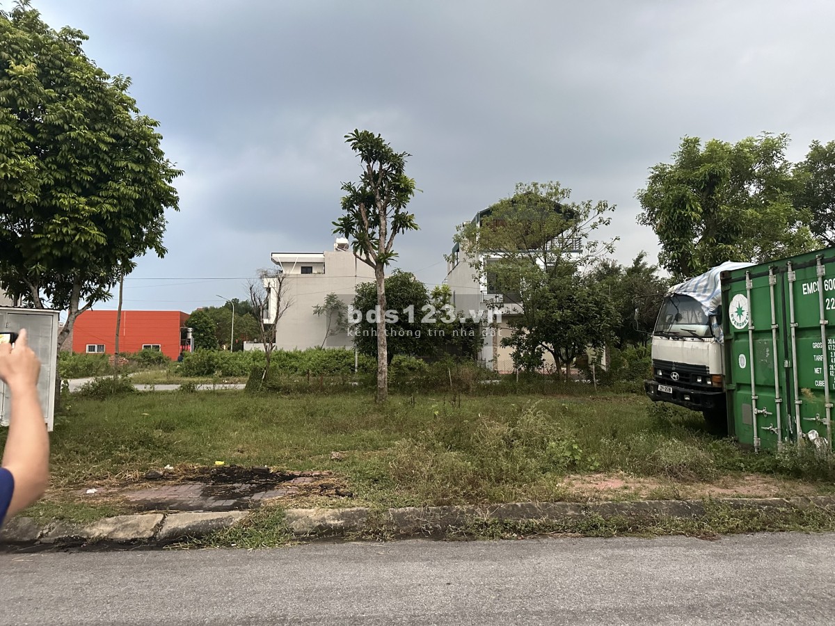Bán ô đất NV22 L01, KĐT Chi Đông thuộc thị trấn Chi Đông, Mê Linh, thành phố Hà Nội