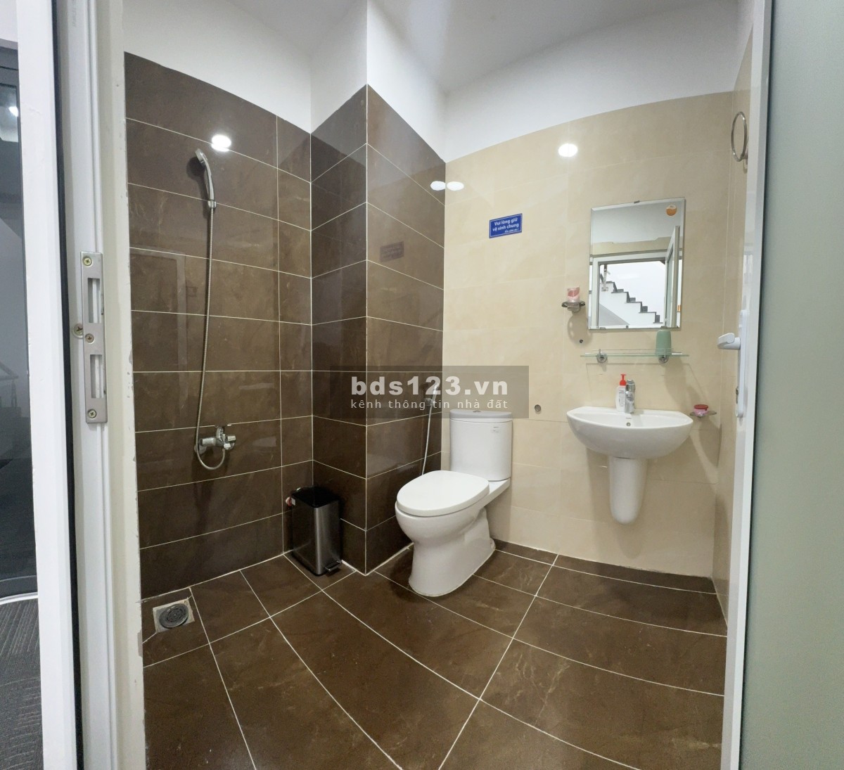 Cần cho thuê văn phòng mới, sạch sẽ, khu vực An Phú, Thủ Đức - Diện tích 372m2 giá 45 triệu/tháng