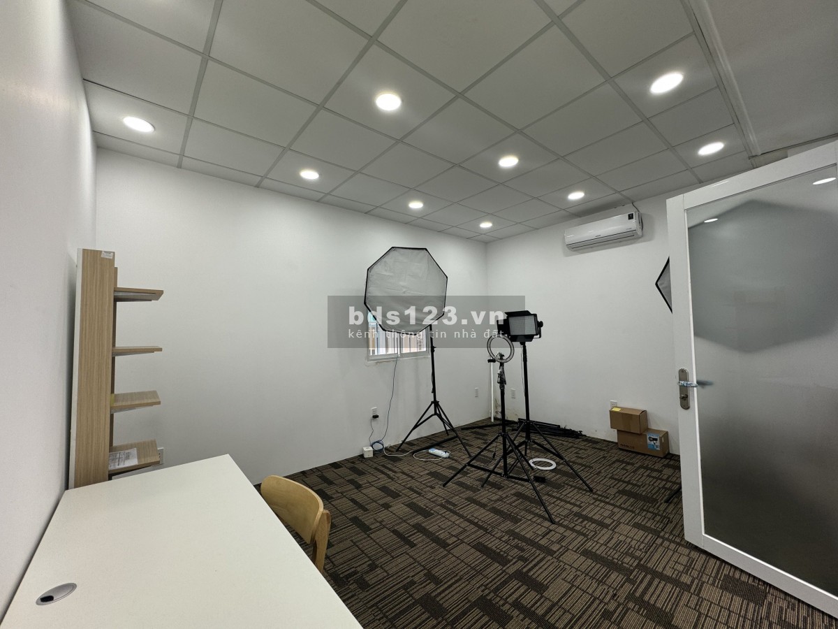 Cần cho thuê văn phòng mới, sạch sẽ, khu vực An Phú, Thủ Đức - Diện tích 372m2 giá 45 triệu/tháng
