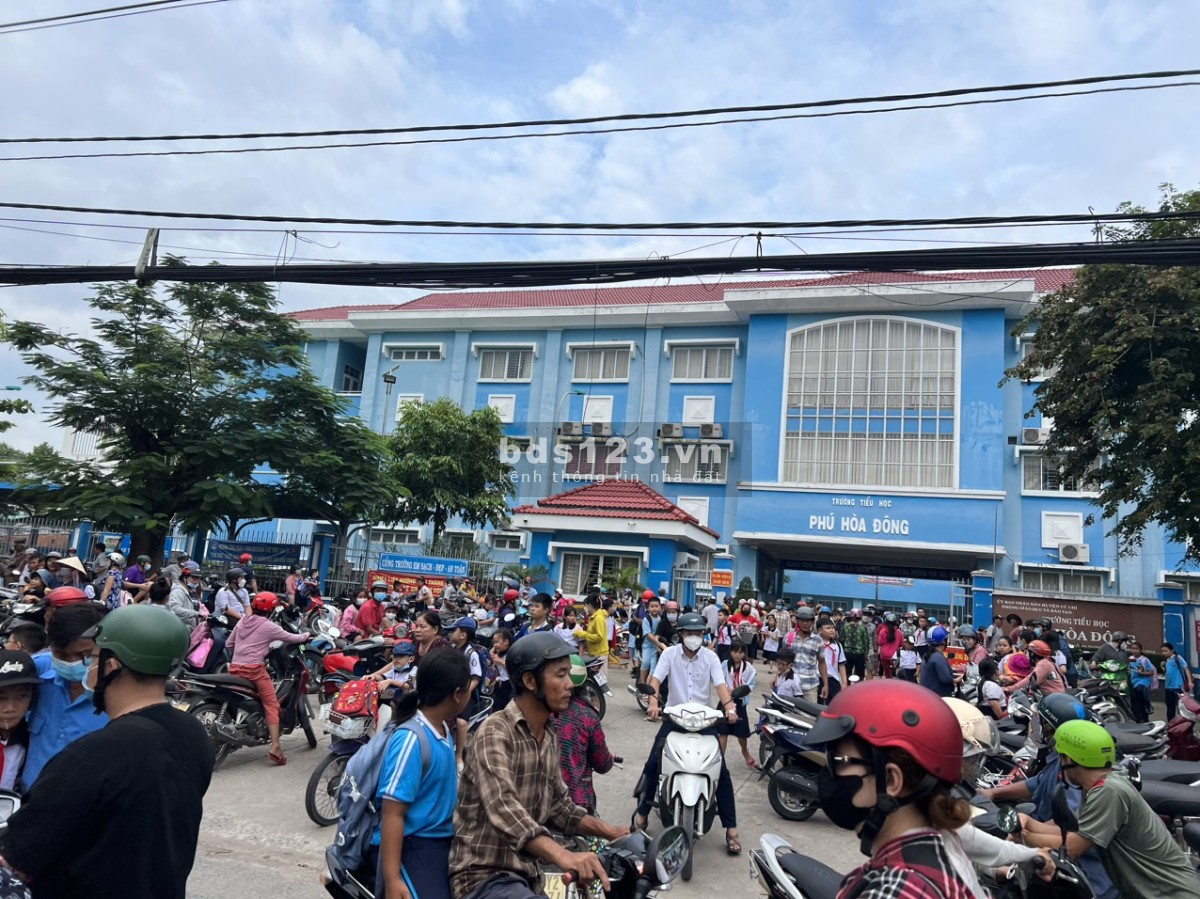 Ngộp cần bán gấp đất Mt đường Cây Trắc Phú Hoà Đông Củ Chi ngang 6 2ty050