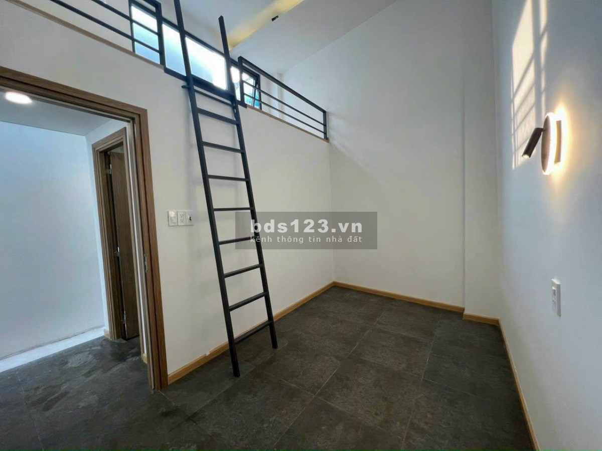 Bán nhà ngay chợ Bình Triệu, SHR hoàn công đầy đủ chỉ 3,2 tỷ TL