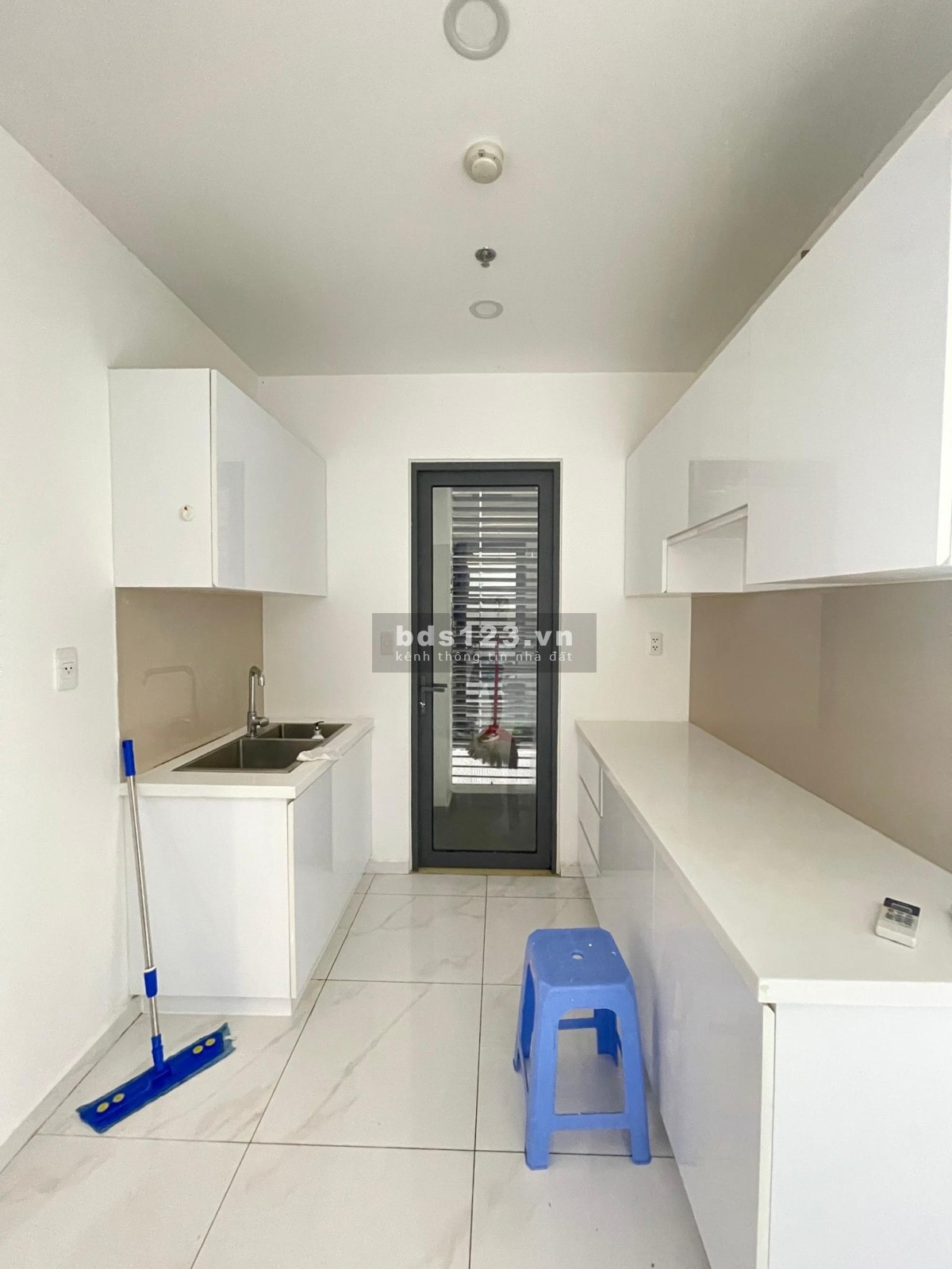 Chính chủ cho thuê CH Precia 2PN 1WC 60m2 tầng cao view thoáng 10 triệu