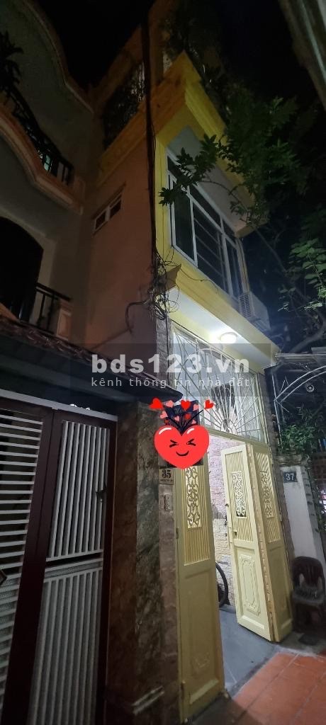 Bán nhà Đội Cấn đầu Liễu Giai, Ba Đình, Hà Nội nhà cách mặt đường Đội Cấn 20m