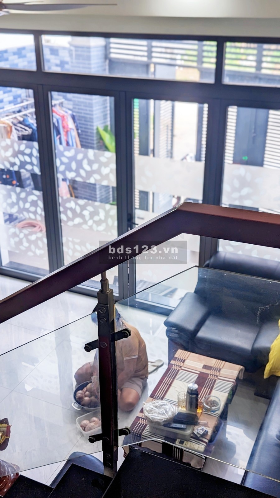 Nhà hẻm xe tải 63m², 3 tầng, gần Giga Mall Thủ Đức, giảm mạnh 1 tỷ để bán nhanh.