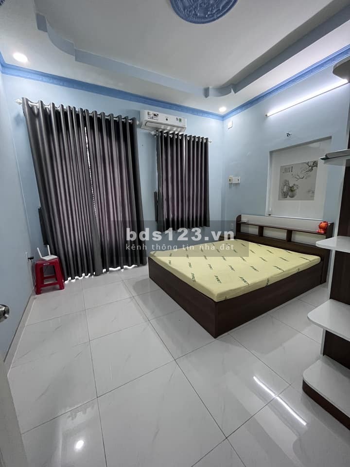 Siêu hiểm, bán nhà Phố Trần Hòa, gần chợ, gần đường ô tô tránh an sinh đỉnh giá gần 3 tỷ