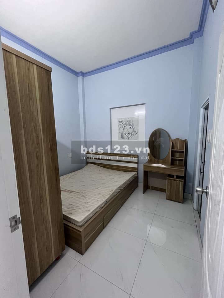 Siêu hiểm, bán nhà Phố Trần Hòa, gần chợ, gần đường ô tô tránh an sinh đỉnh giá gần 3 tỷ