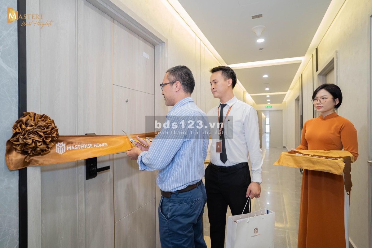 Masteri Vinhomes Smart City căn view hồ hướng ĐB 46m2 chỉ 2,x tỉ
