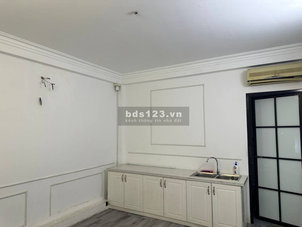 Phòng cho thuê mặt tiền quận 1
