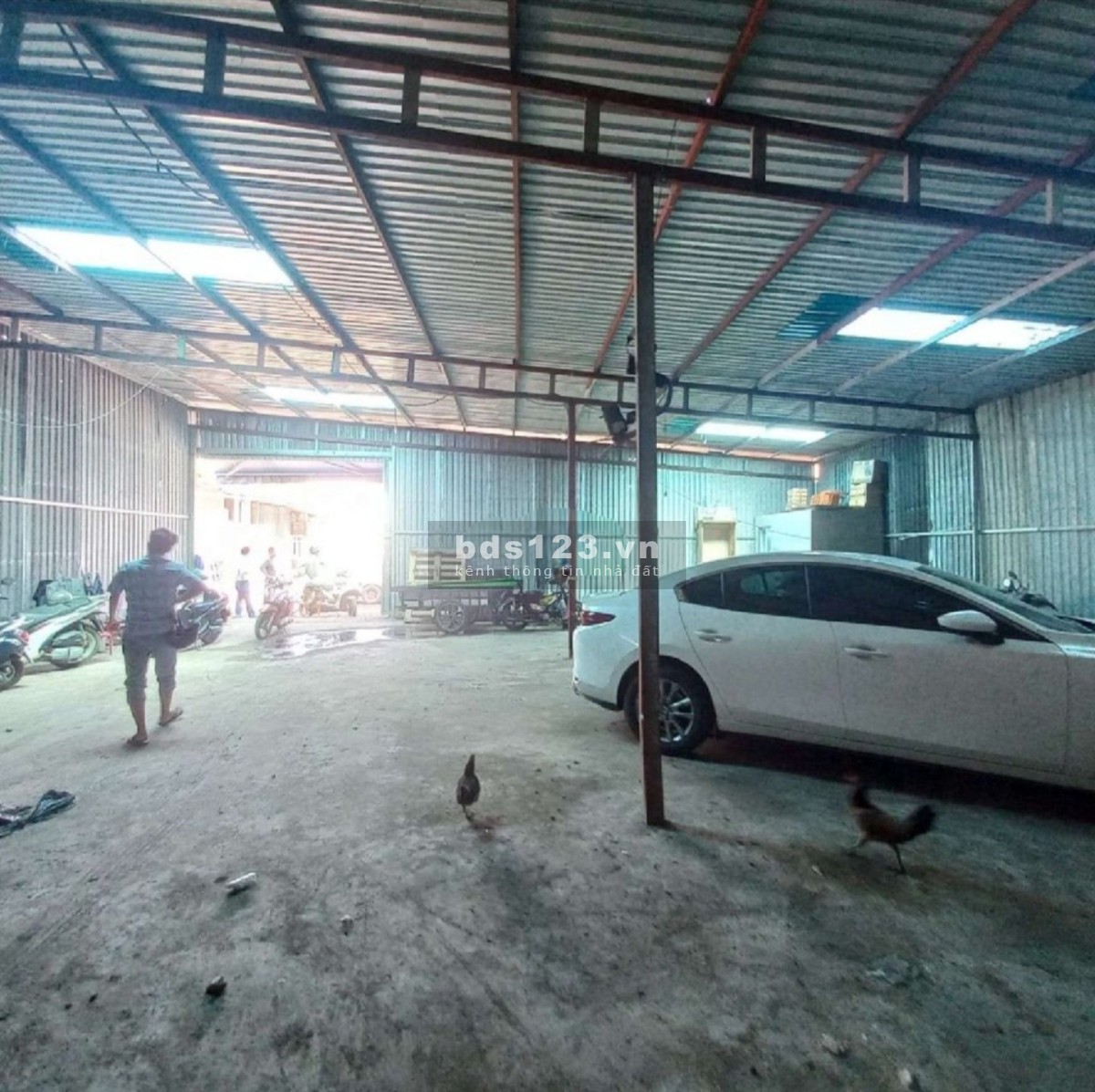 Cho thuê kho 250m2 đường Nguyễn Văn Linh. Quận 7