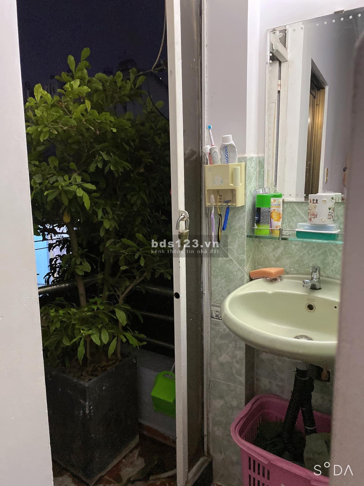 Nhà bán Bành Văn Trân, P7 Tân Bình, khu vực hiếm nhà bán, 4 tầng BTCT đẹp như hình.