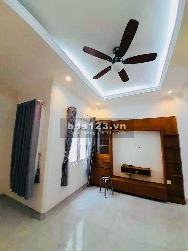 Hiếm - Bán nhà Vũ Tông Phan - Ở luôn - Full nội thất - Ngõ ba gác trống - 5M ra ô tô