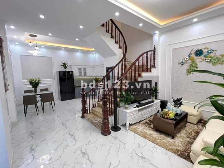 GẤP!! Bán gấp nhà mặt phố lụa Hà Đông - kinh doanh - oto tránh 40m2 chỉ 3.6 tỷ