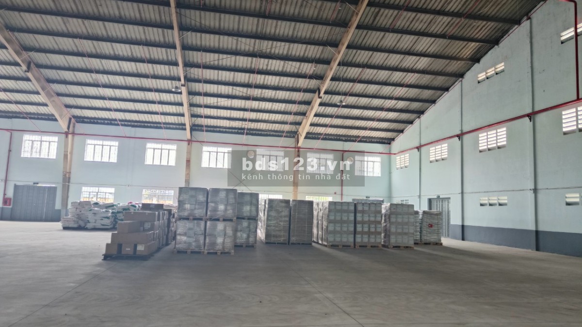 Cho thuê kho xưởng 2600m2 tại KCN Vĩnh Lộc, Bình Tân, Tp.HCM