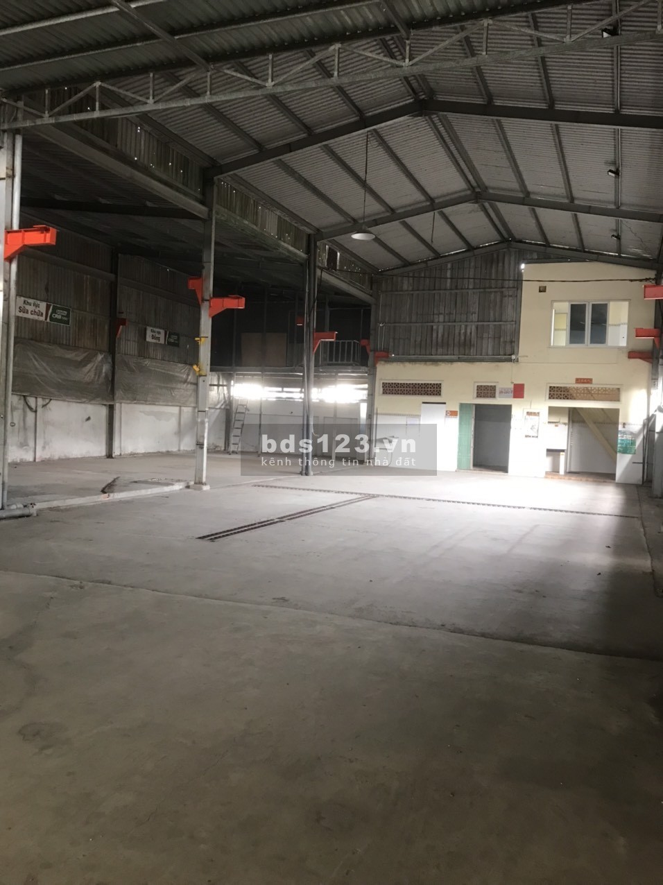 Cho thuê 800m2 kho xưởng đường Hoàng Hữu Nam, Phường Long Bình, Quận 9