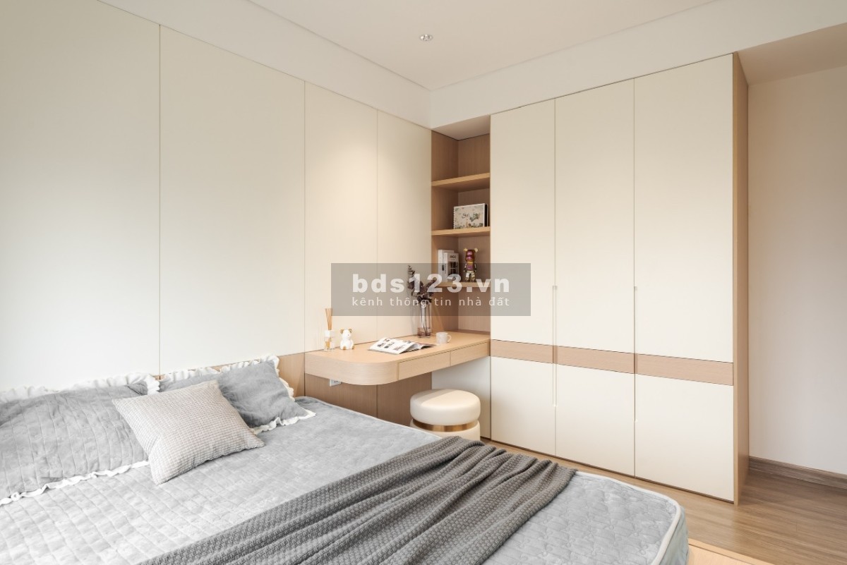 Bán nhanh CH 2PN 64m2 Vinhomes, giá 2. X tỷ, full đồ đẹp, có thương lượng