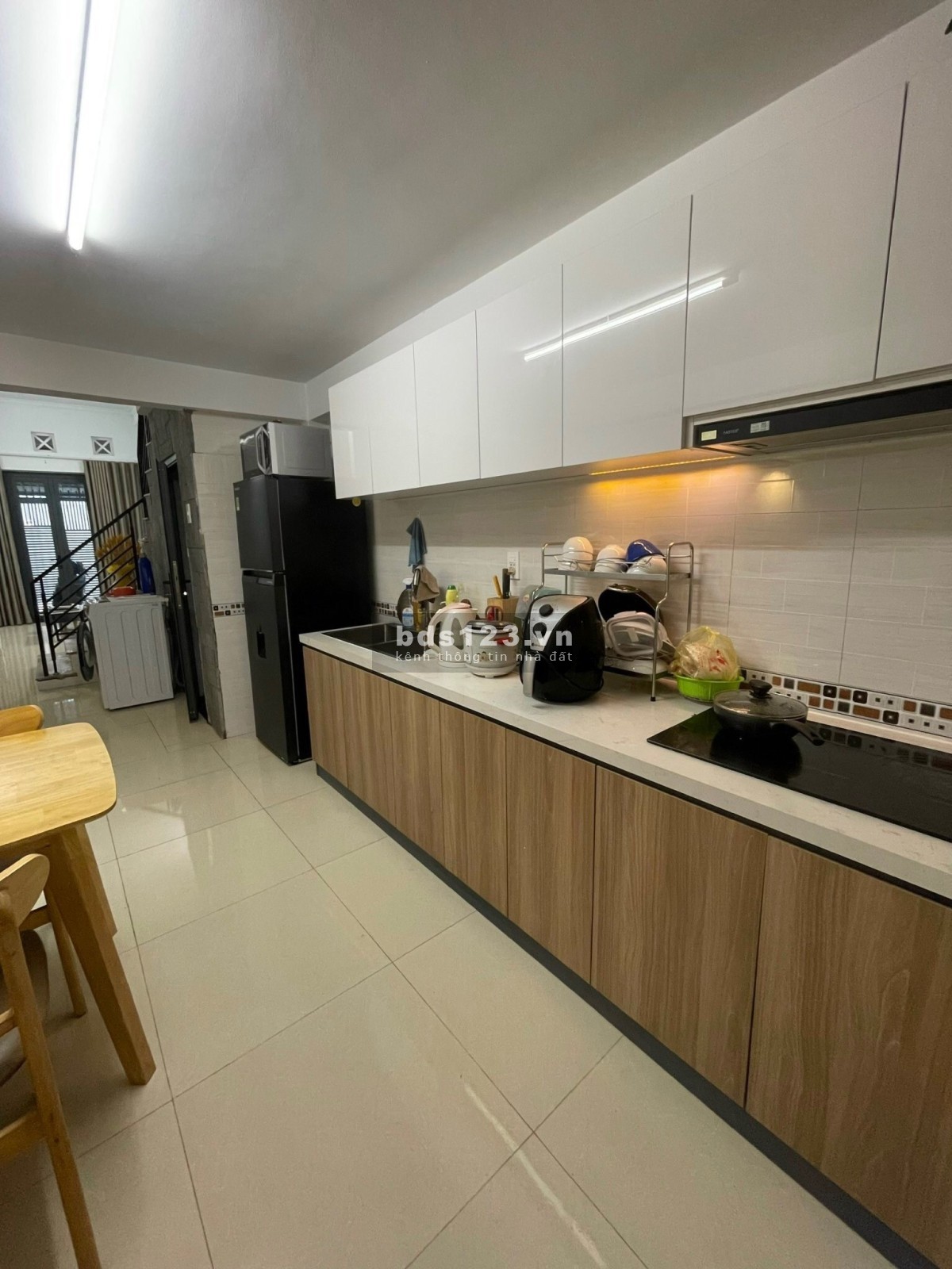 Giảm 300 triệu, bán nhanh trong tháng. Nhà đẹp 2 tầng đường 48, gần Giga Mall, đã hoàn công đầy đủ.