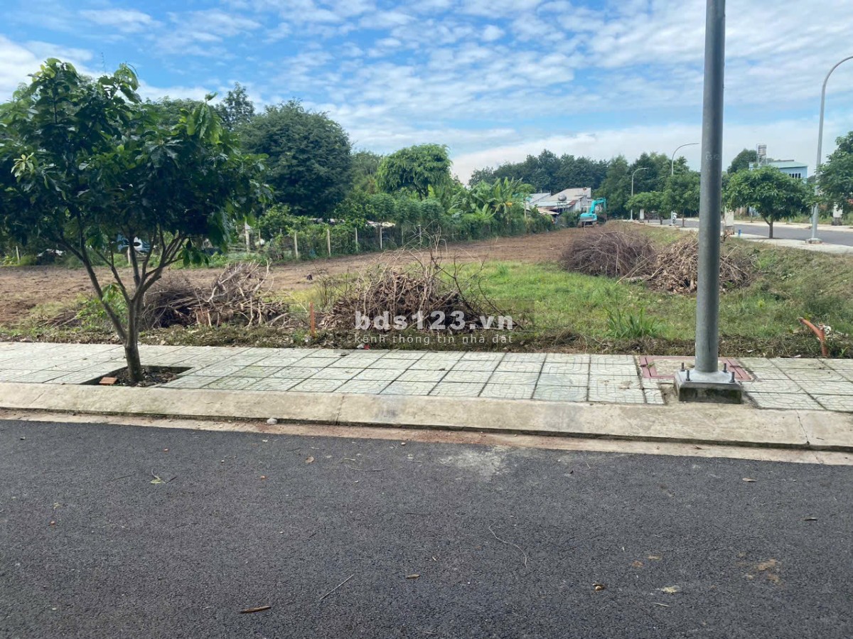 Cần bán liền kề 2 lô đất hơn 200m full thổ thích hợp xây trọ Củ Chi