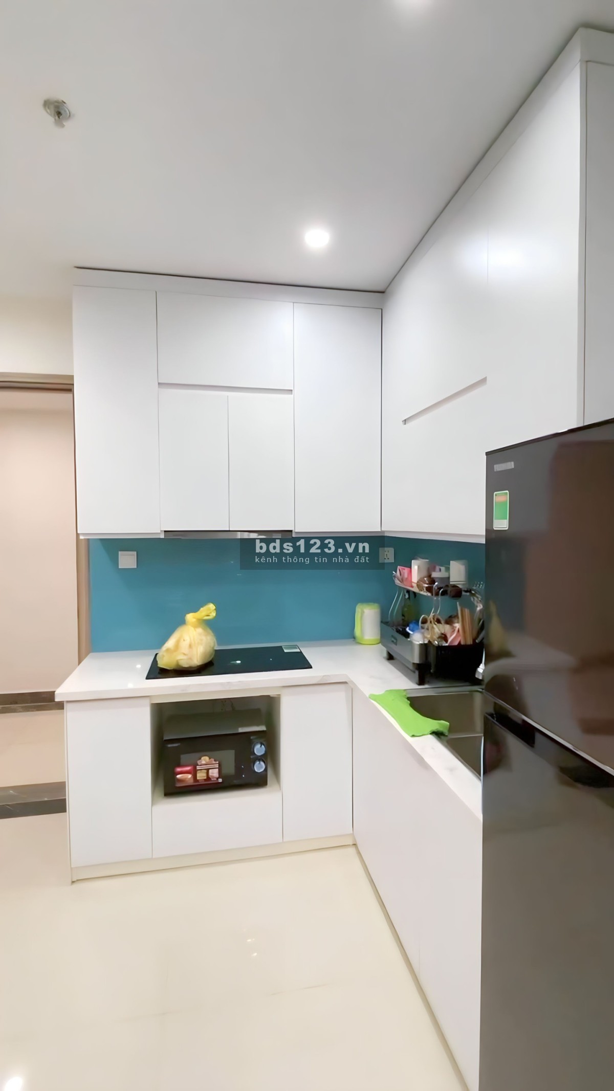Chính chủ cần tiền bán gấp căn 1PN+1 full đồ giá 1.970 triệu, bao gồm phí, tại Vinhomes Smart City