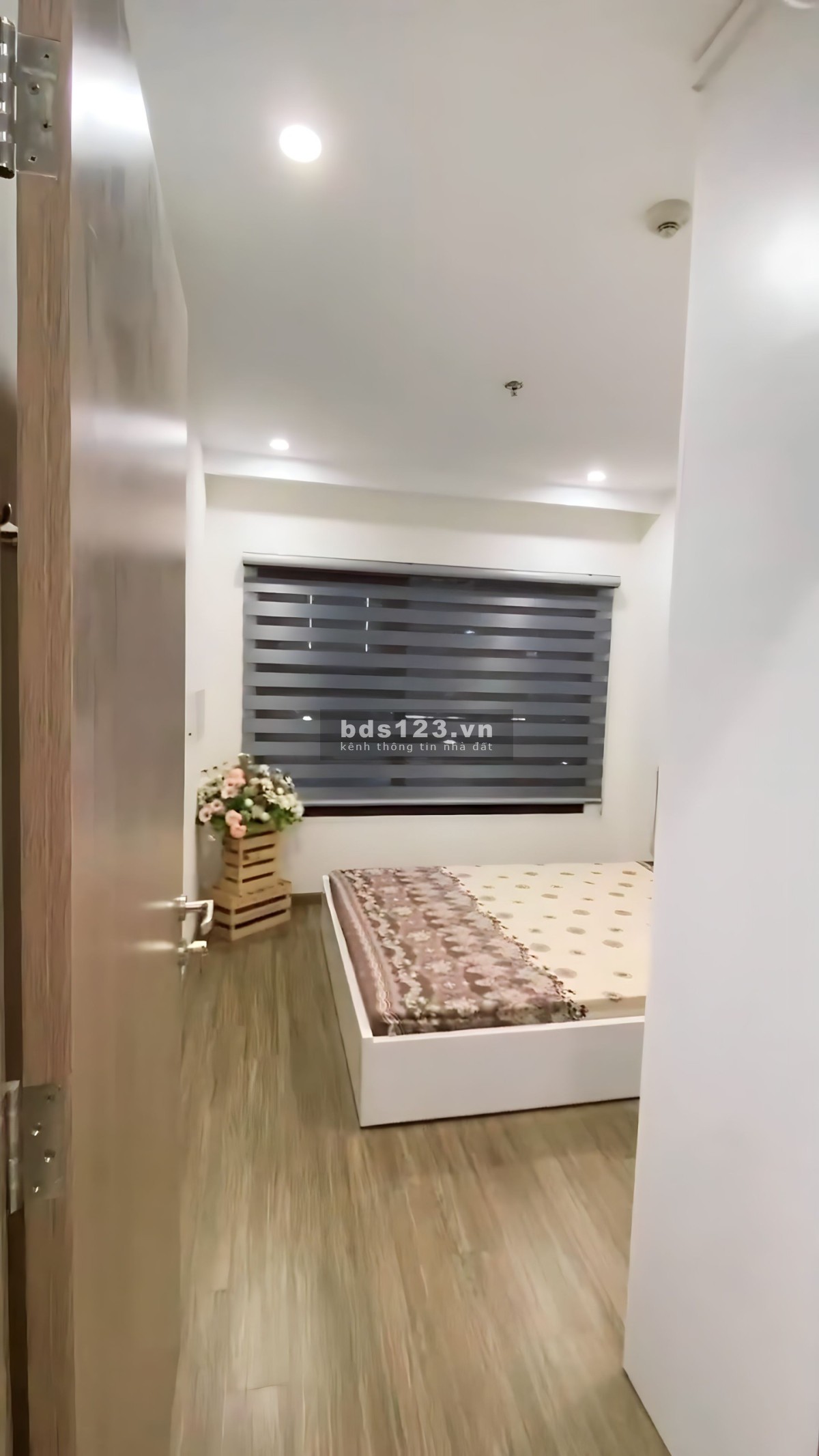 Chính chủ cần tiền bán gấp căn 1PN+1 full đồ giá 1.970 triệu, bao gồm phí, tại Vinhomes Smart City
