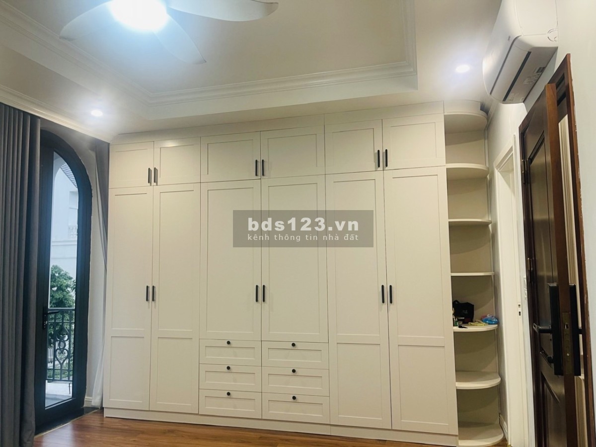 Biệt thự song lập hoàn thiện full nội thất đẹp Sao Biển 15 giá 23,499 tỷ bao thuế phí