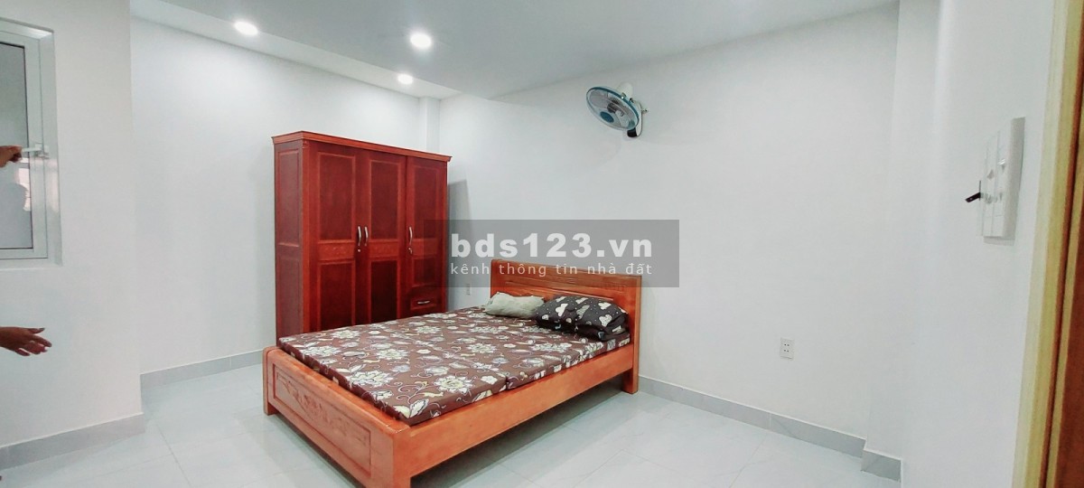 Bán nhà mặt phố view Landmark đường 30 Trần Não, An Khánh Quận 2. DT 100m2, 5 tầng. Giá 15 tỷ.