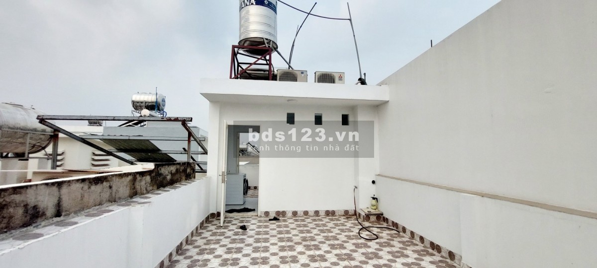 Bán nhà mặt phố view Landmark đường 30 Trần Não, An Khánh Quận 2. DT 100m2, 5 tầng. Giá 15 tỷ.