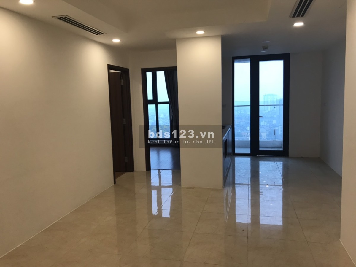 Cho thuê chung cư Hà Nội Center Point Lê VĂn Lương 2 PN đồ cơ bản