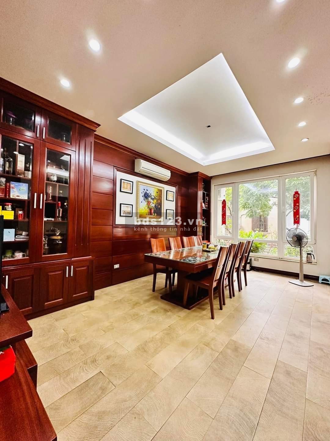 Bán nhà Nguyễn Cơ Thạch, 65m2, 8 tầng, 1 hầm, thang máy, vỉa hè rộng, kinh doanh, nhỉnh 18 tỷ