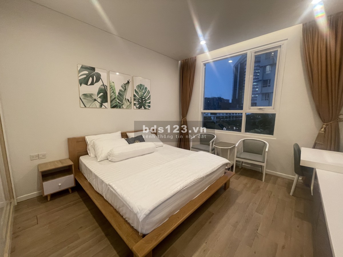 Sarimi - 3pn - Diện tích lớn 135m2 - View tuyến phố nhộn nhịp - Giá 16 tỷ 8