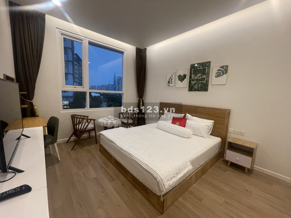 Sarimi - 3pn - Diện tích lớn 135m2 - View tuyến phố nhộn nhịp - Giá 16 tỷ 8